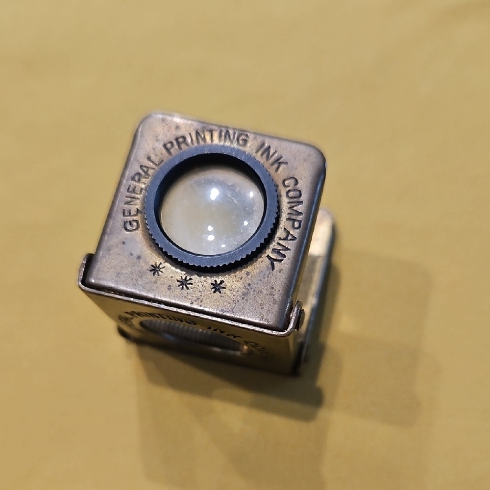 Vintage Folding Magnifying Loupe - "General Printing Ink Company"